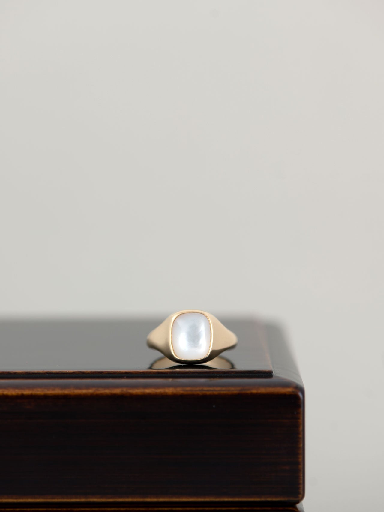 Mother of pearl ring/ 現品