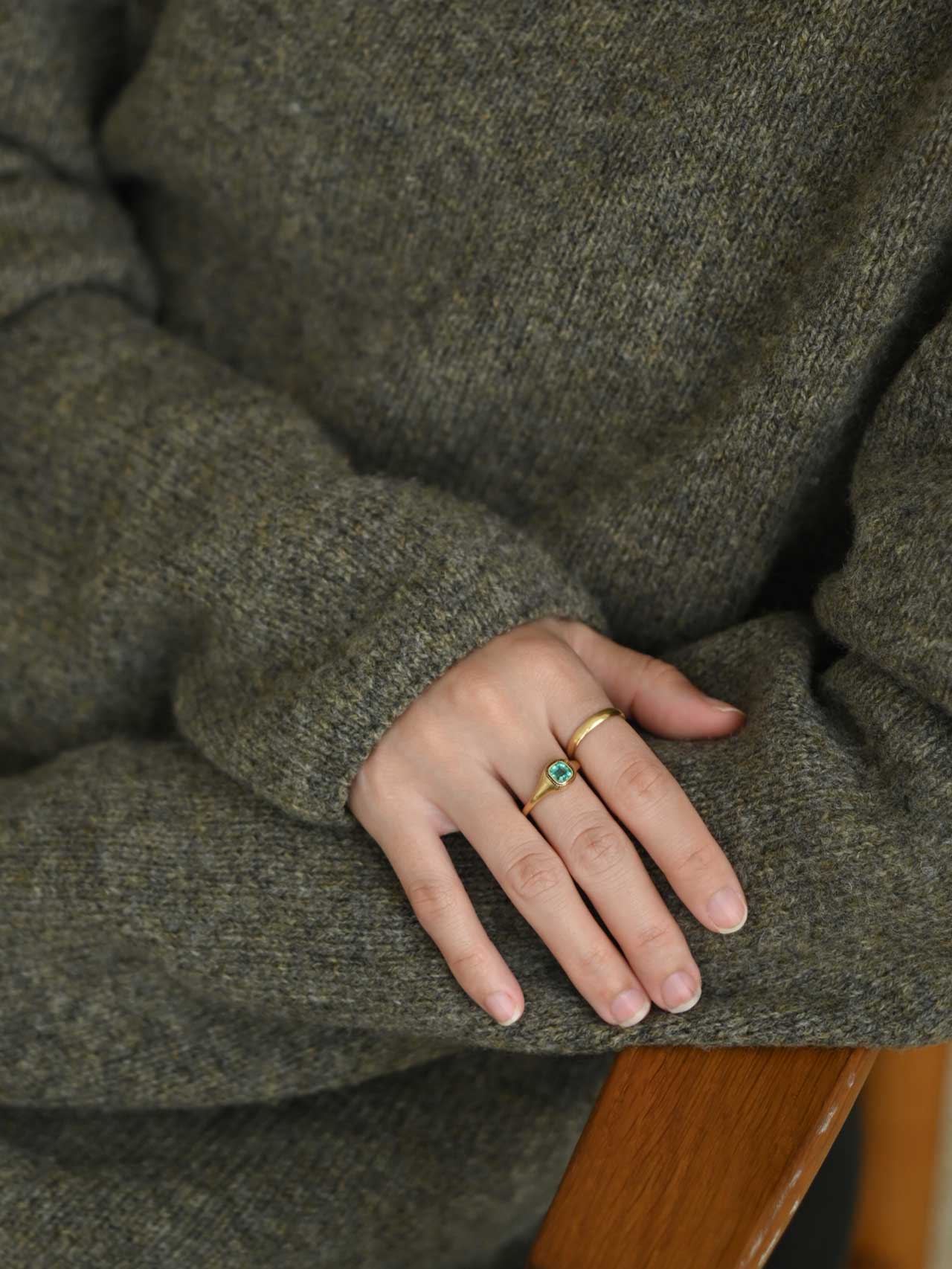 no.0437 エメラルドのリースとMottled ring