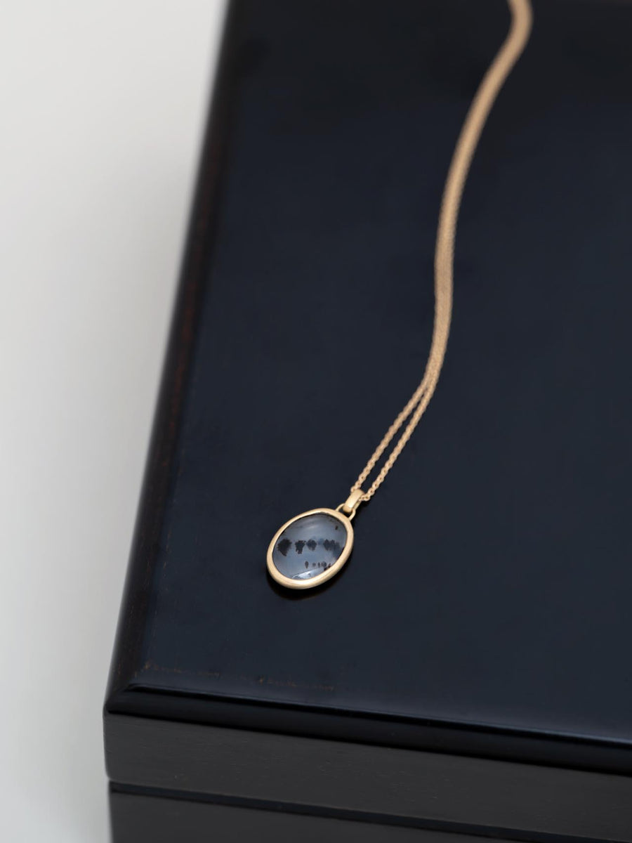 Agate oval necklace M