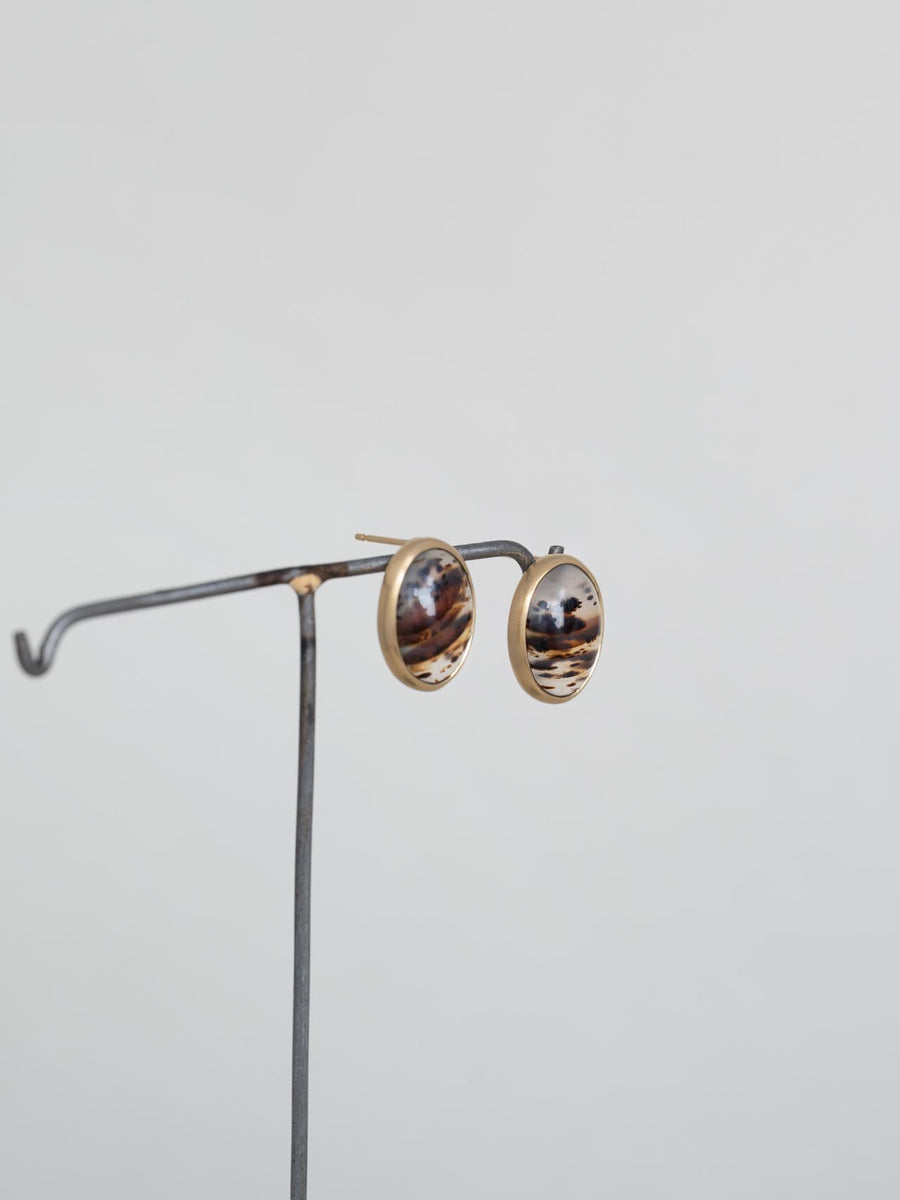 Agate oval stud pierce M