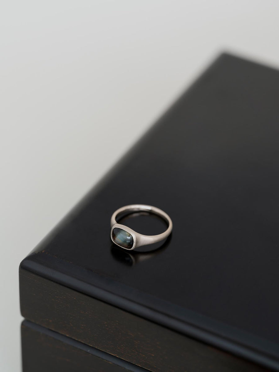 Tiger’s eye midi ring