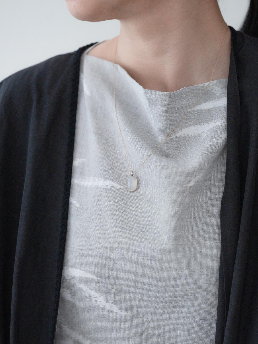Chalcedony square necklace M - 灰白 -