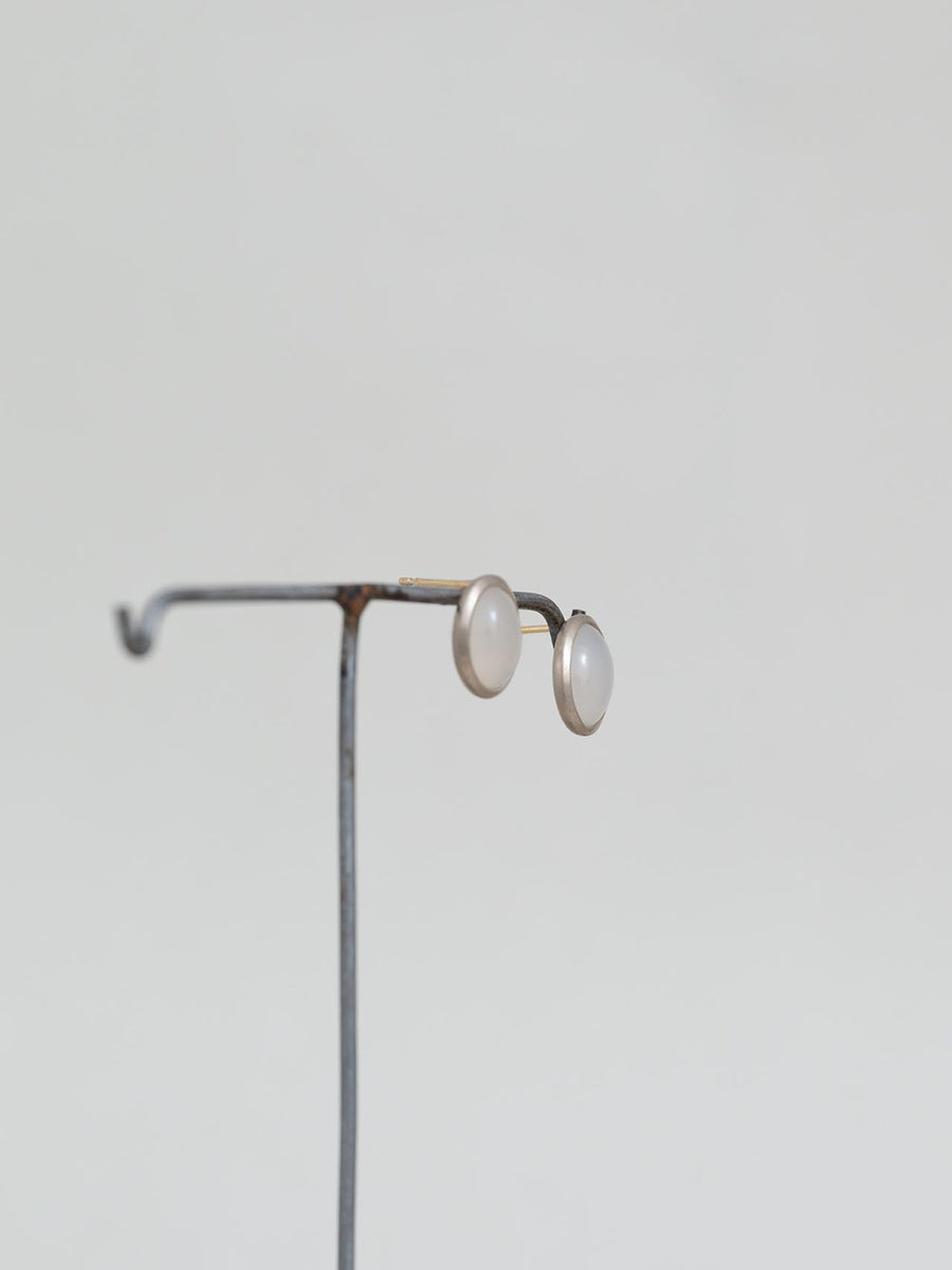 Chalcedony oval stud pierce S - 灰白 -