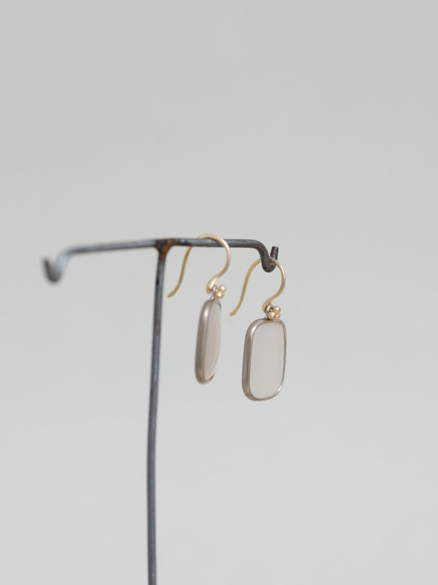 Chalcedony square hook pierce M - 灰白 -