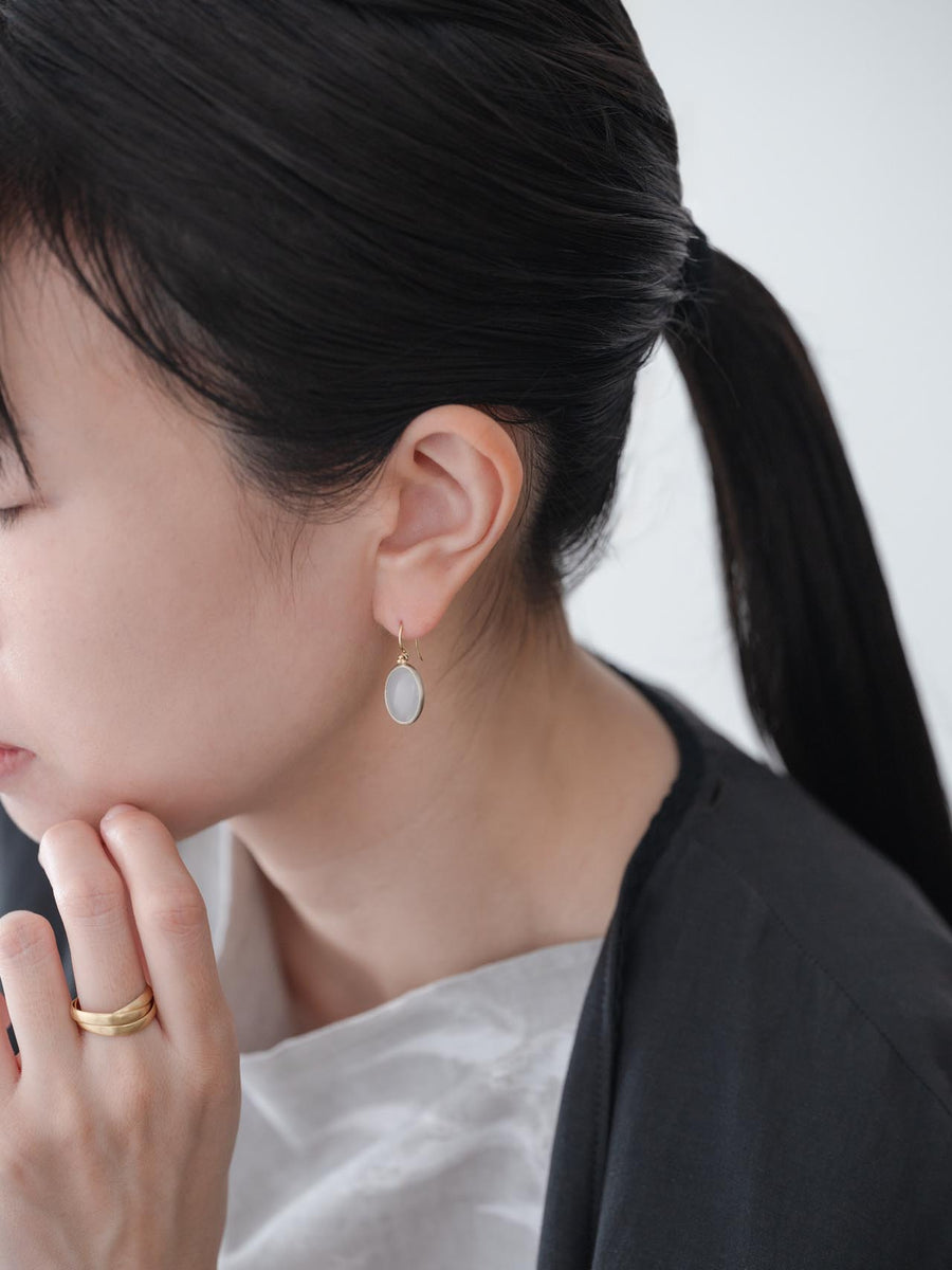 Chalcedony oval hook pierce M - 灰白 -