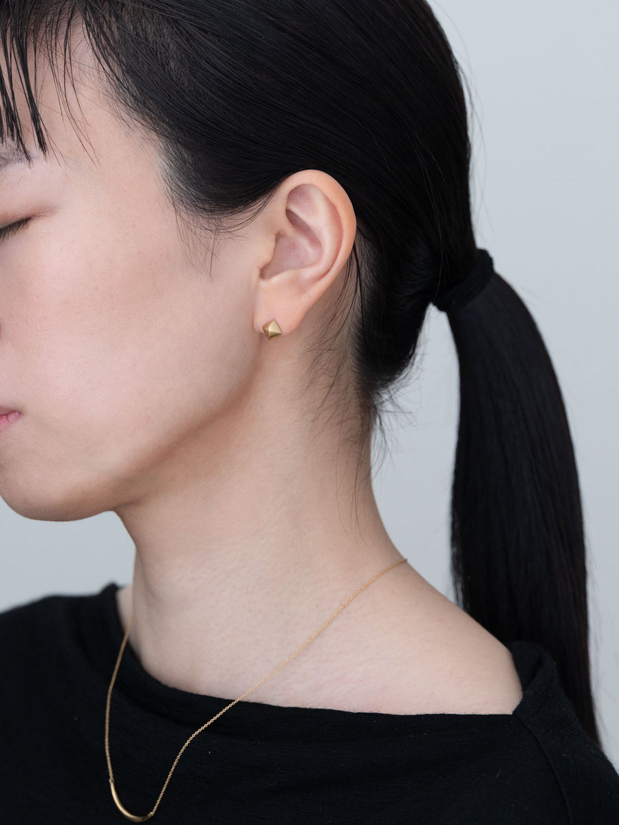 Nude carving stud pierce Ⅱ
