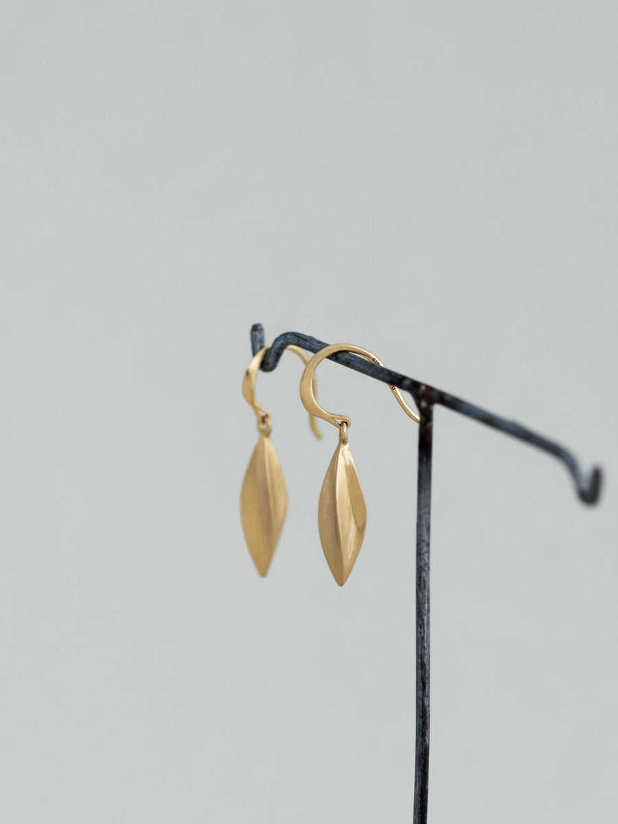 Nude carving hook pierce Ⅰ