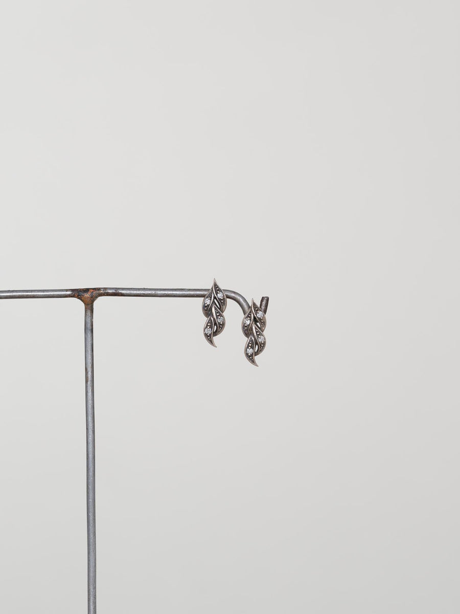 Relief laurel pierce Ⅰ