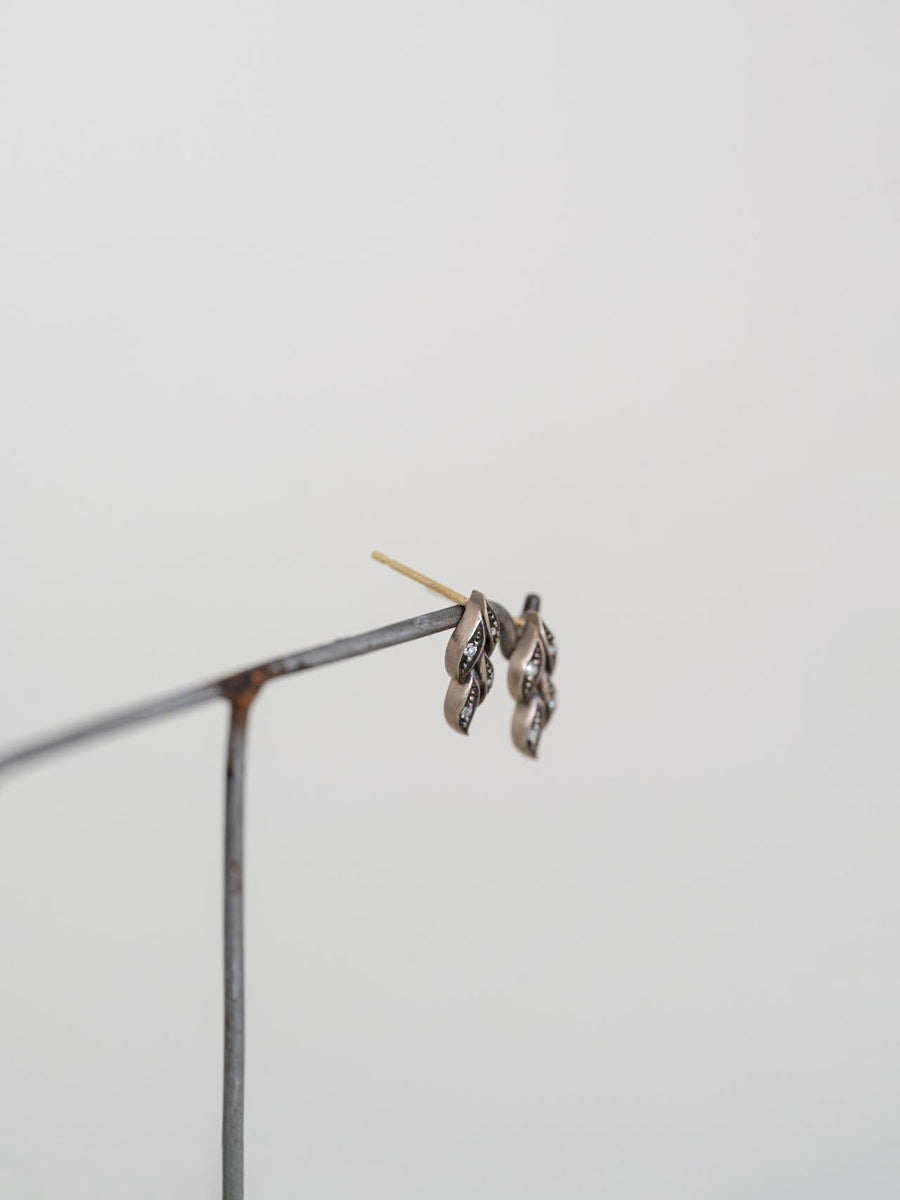 Relief laurel pierce Ⅰ