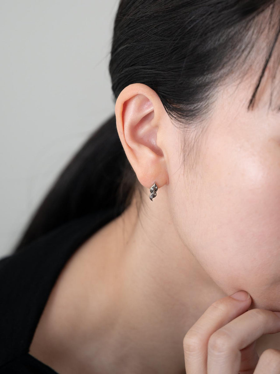 Relief laurel pierce Ⅰ