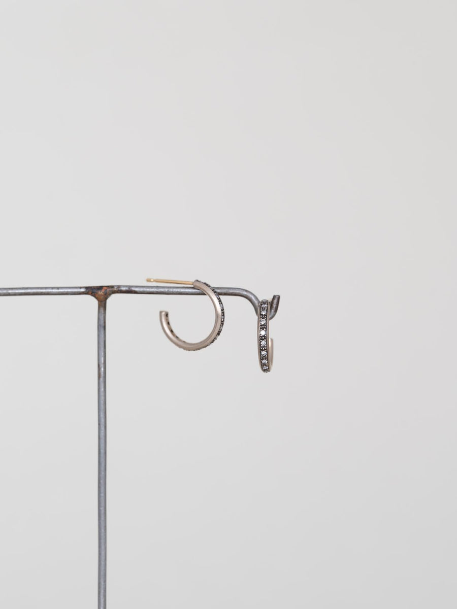 Tiny-dia line hoop stud pierce