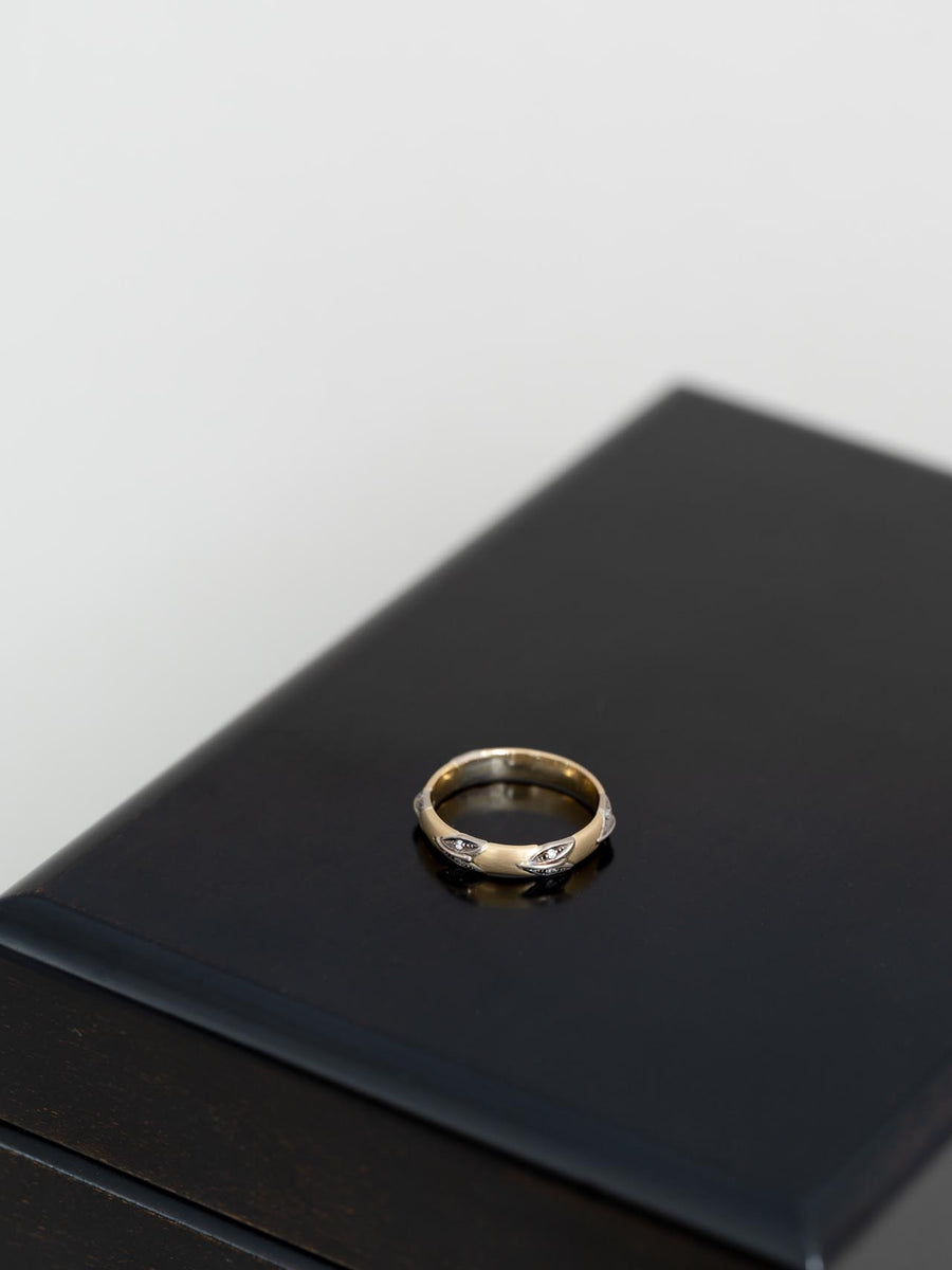 Relief laurel ring Ⅴ