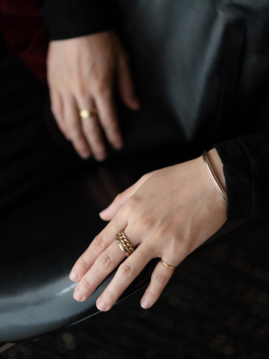 Relief laurel ring Ⅴ