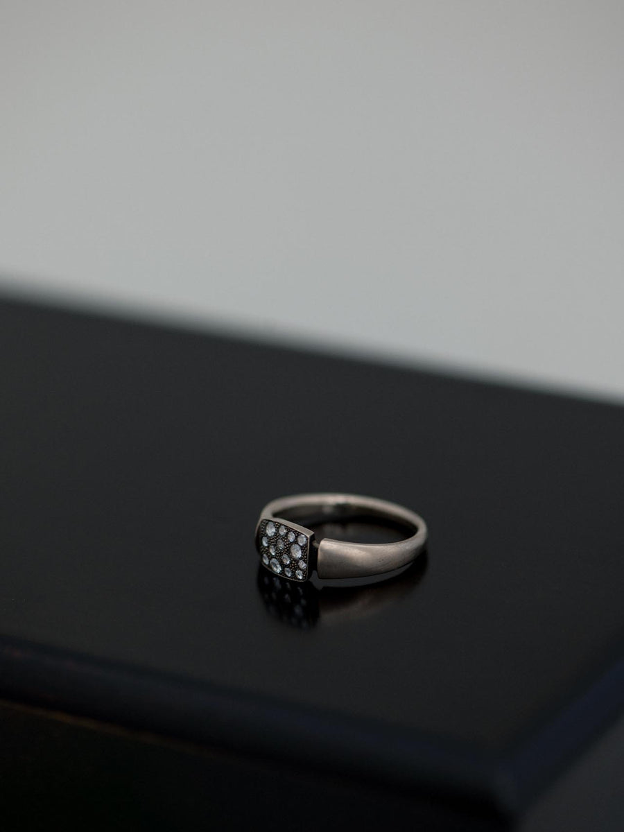 Signet diamond ring -ancient square- / 現品