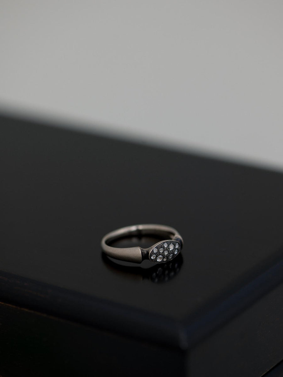 Signet diamond ring -ancient round- / 現品