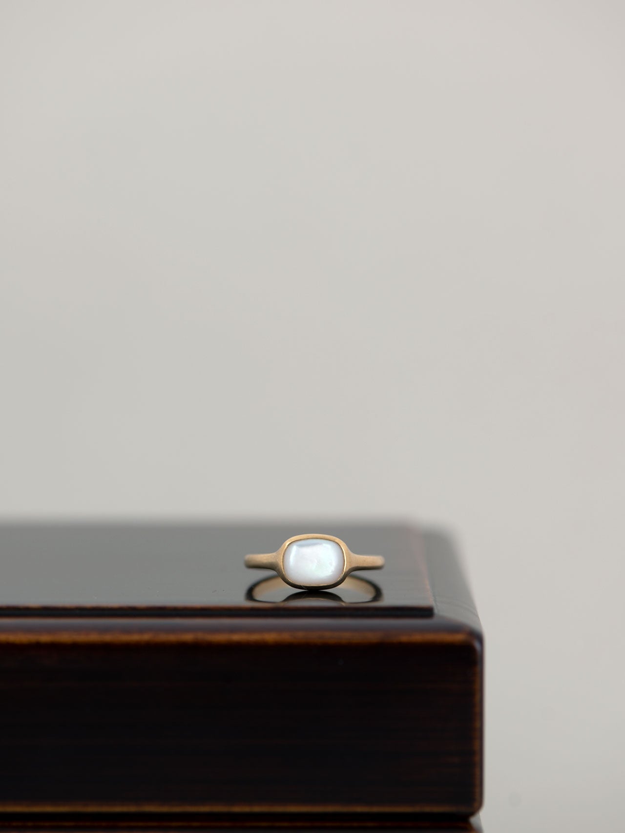 Mother of Pearl – mederu jewelry