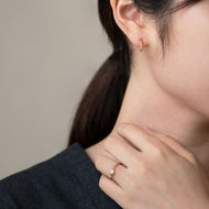 Plain twist hoop stud pierce S / 現品 – MEDERU