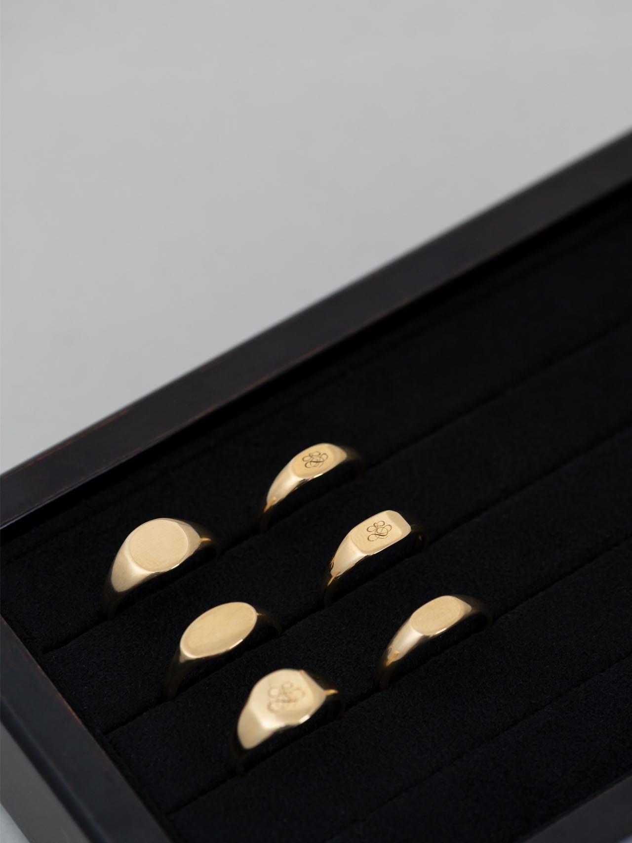 Signet ring -round- – mederu jewelry