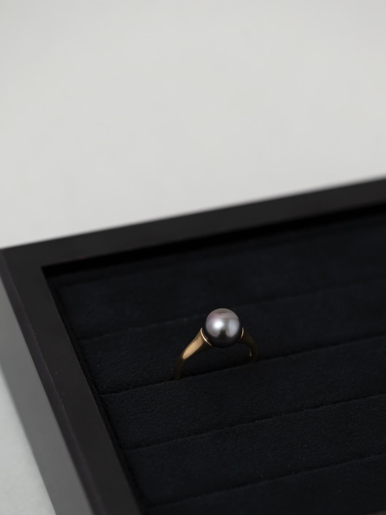 Pearl ring - Black / 現品 – mederu jewelry Pearl ring - Black / 現品 – mederu jewelry