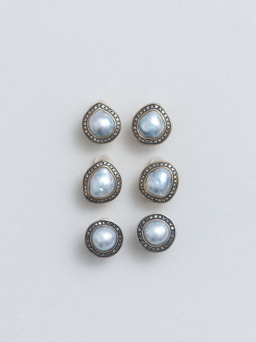 Half pearl earring / 現品