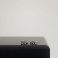 Tiny-dia laurel pierce / 現品 – MEDERU