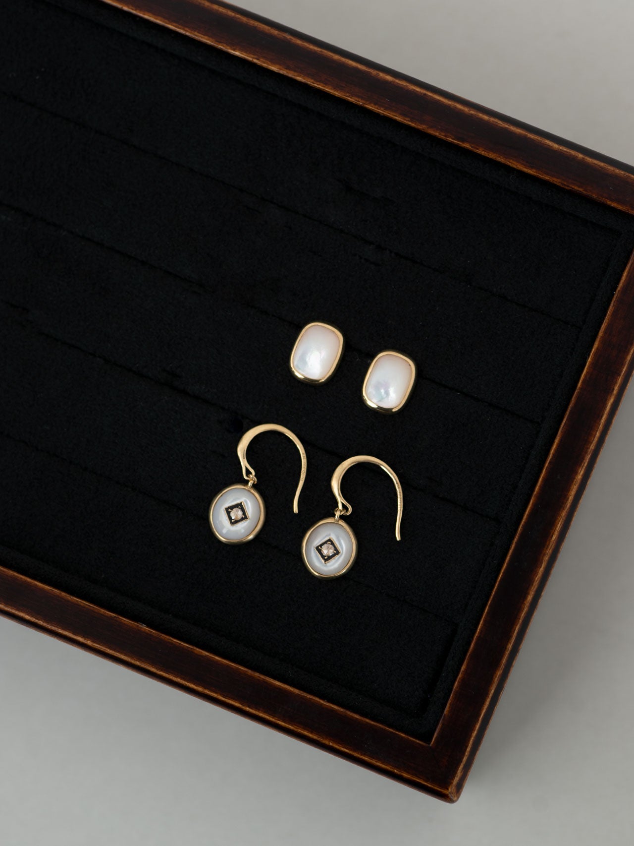 Mother of pearl dome midi pierce / 現品 – MEDERU
